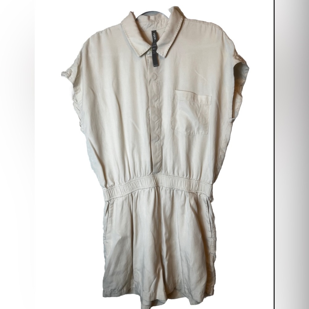 Vuori Trestles Twill Romper in Sand Dollar Size L - Picture 4 of 9